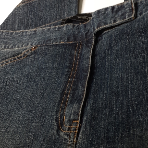 Venezia Jean Capris Women's 16 - Picture 14 of 14